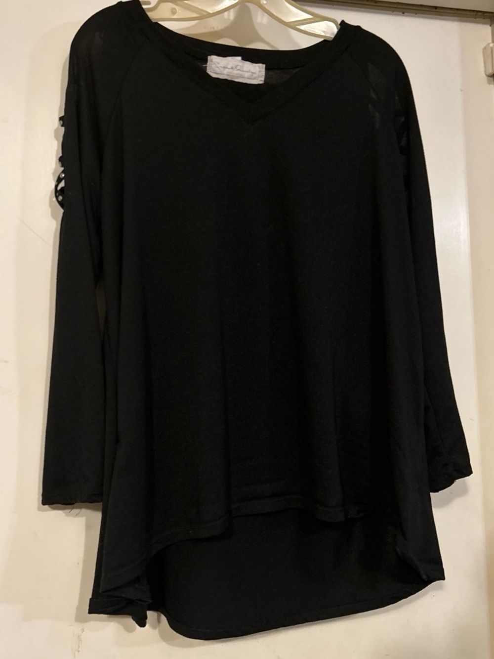 French Laundry Black V-Neck Long Sleeve Tunic with Sleeve Cutouts
